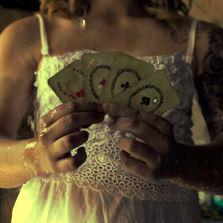 FIORELLA VAIR E IL MISTERO DELLE CARTE DA GIOCO